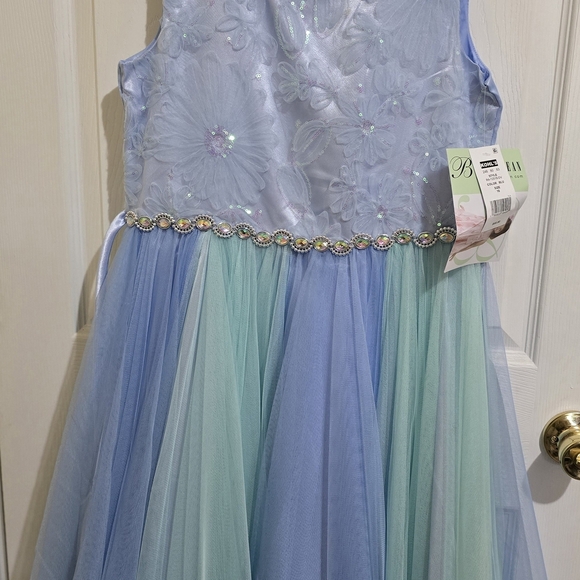 Other - Blue and Green Floral Dress with Beaded Waist